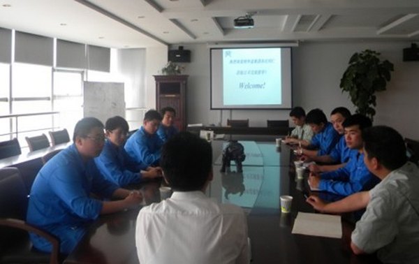利华益z6尊龙技术骨干来公司交流学习